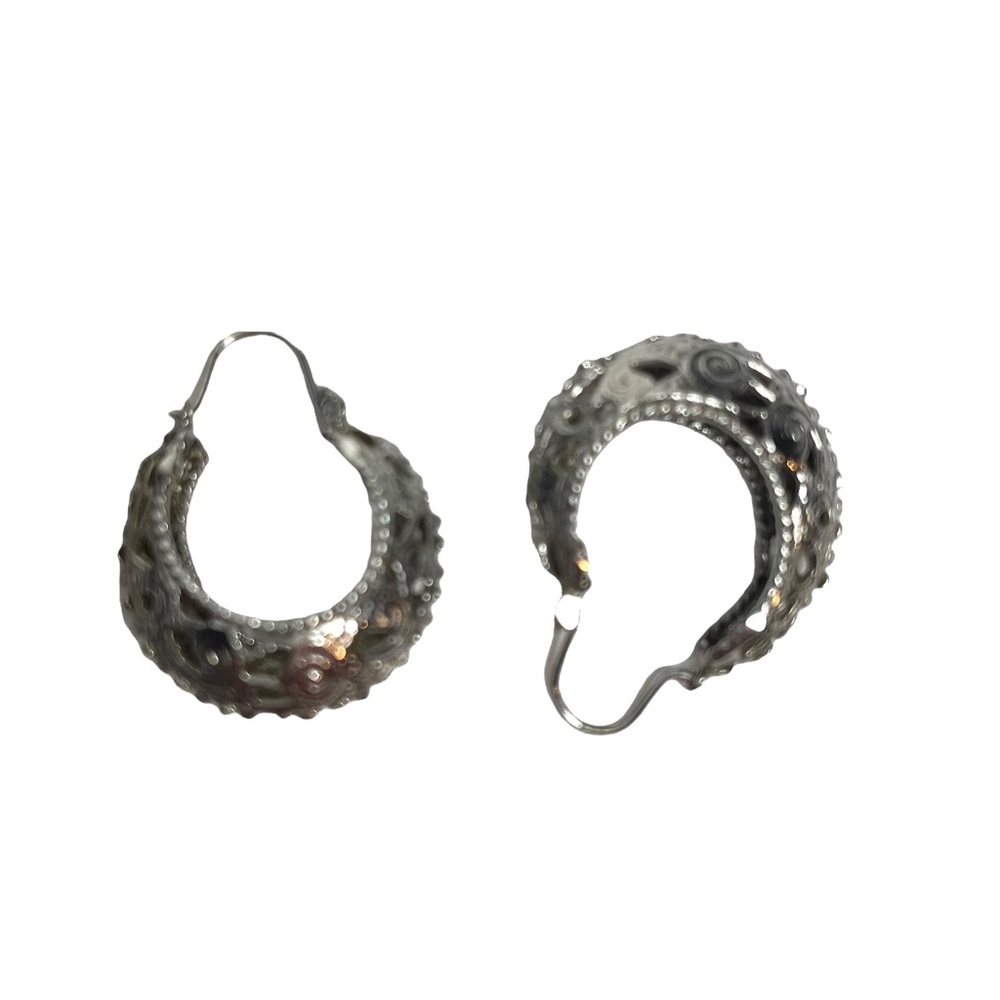 Vintage Silver Tone Filigree Hoop Earrings - Picture 6 of 7